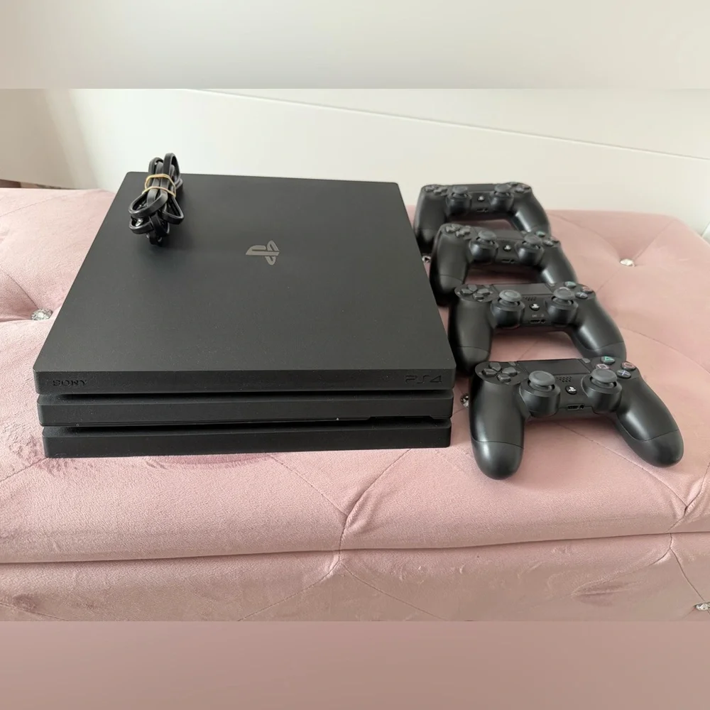 Sony PlayStation 4 Pro 1TB Bundle - 1 Console + 4 Controllers